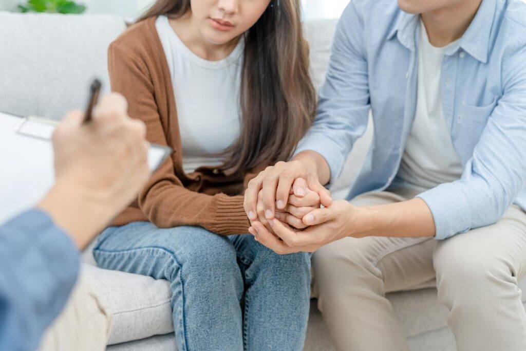 People feeling family support during a therapy session